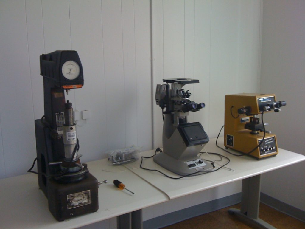 Hardness Testing Microscope Microscope-and-micro-hardness-tester - Innovative Weld Solutions
